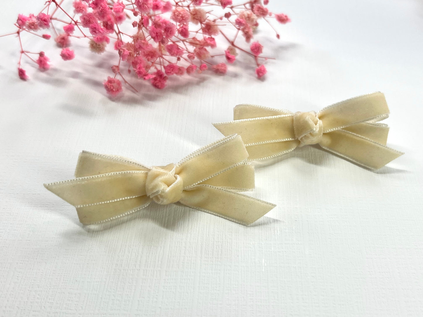Velvet Hair Clips – Set of 2 | Nonslip Baby & Toddler Hair Bows | Soft Handmade Bow Clips | Velvet hair bows